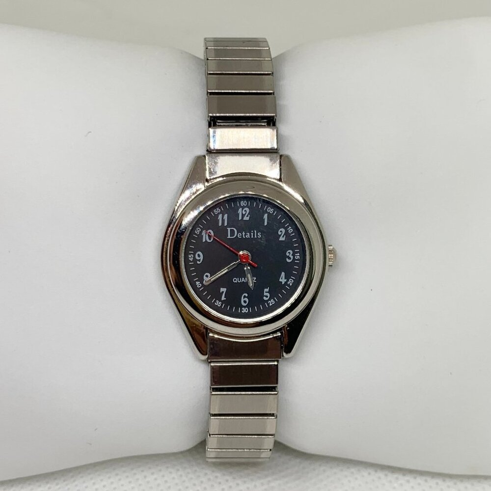 Details women silver tone blue dial wrist watch 25mm stainless size 6”running